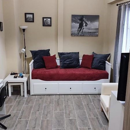 Kostas Appartment Tesalonika Bagian luar foto