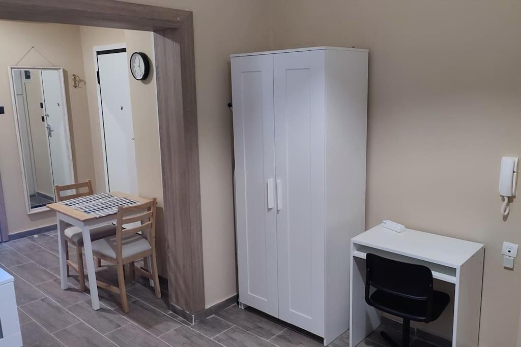 Kostas Appartment Tesalonika Bagian luar foto