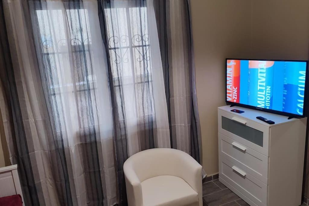 Kostas Appartment Tesalonika Bagian luar foto